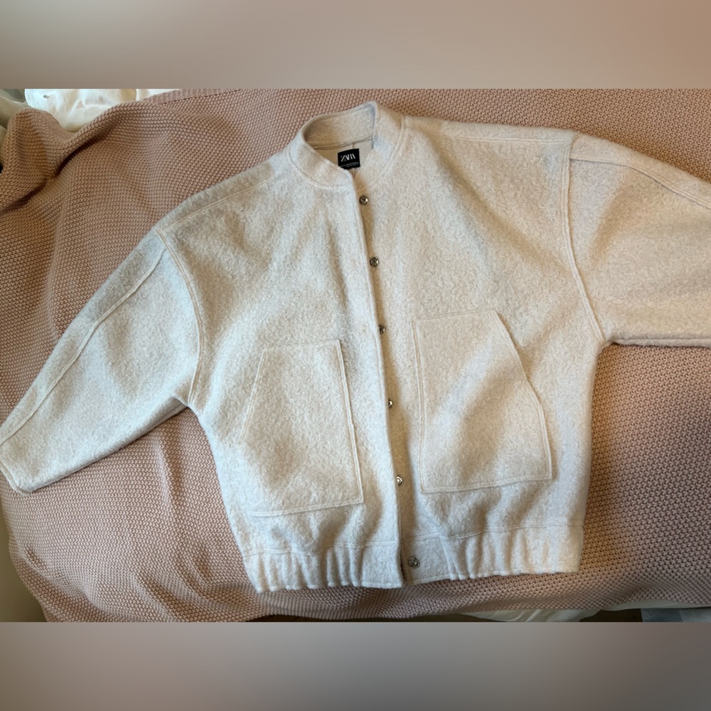 New Zara Bomber 🤍